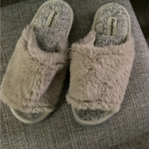 Dream Pairs Shoes - Dream Pairs Cream Cozy Slippers Plush Open-Toe
